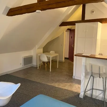 Studio 3 Apartment